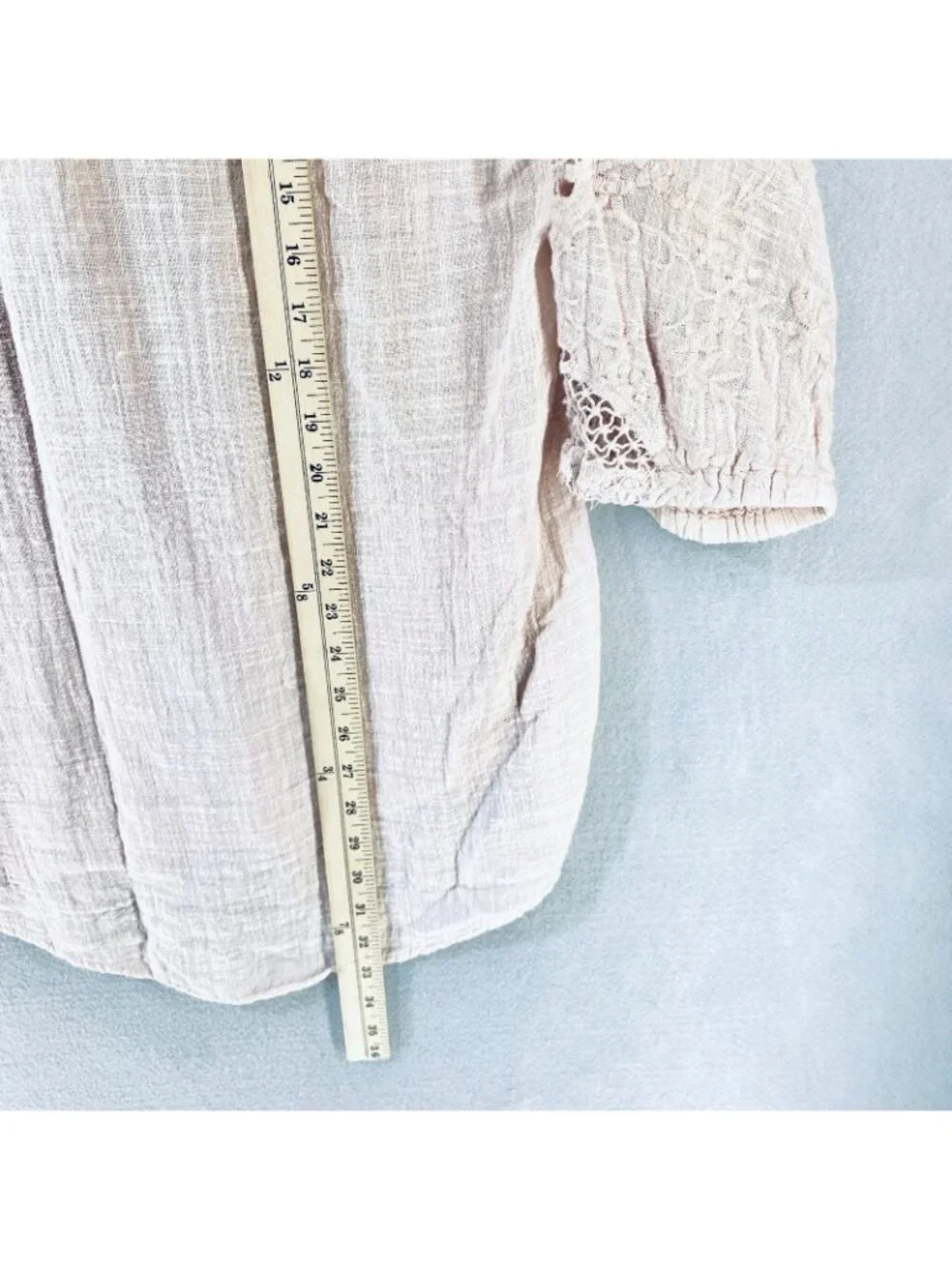 XCVI Top Womens M Blush Cotton Chambray Blouse Crochet Sleeve Boho Granola - Picture 12 of 14